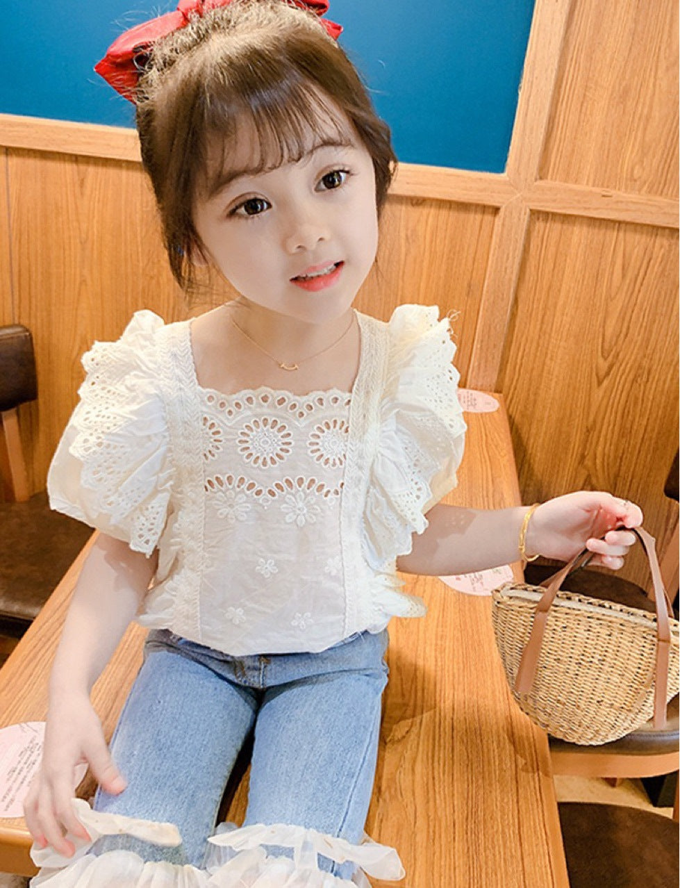 Girls Short-sleeved Lace Shirt Lace Flared Jeans Princess Fashion Suit