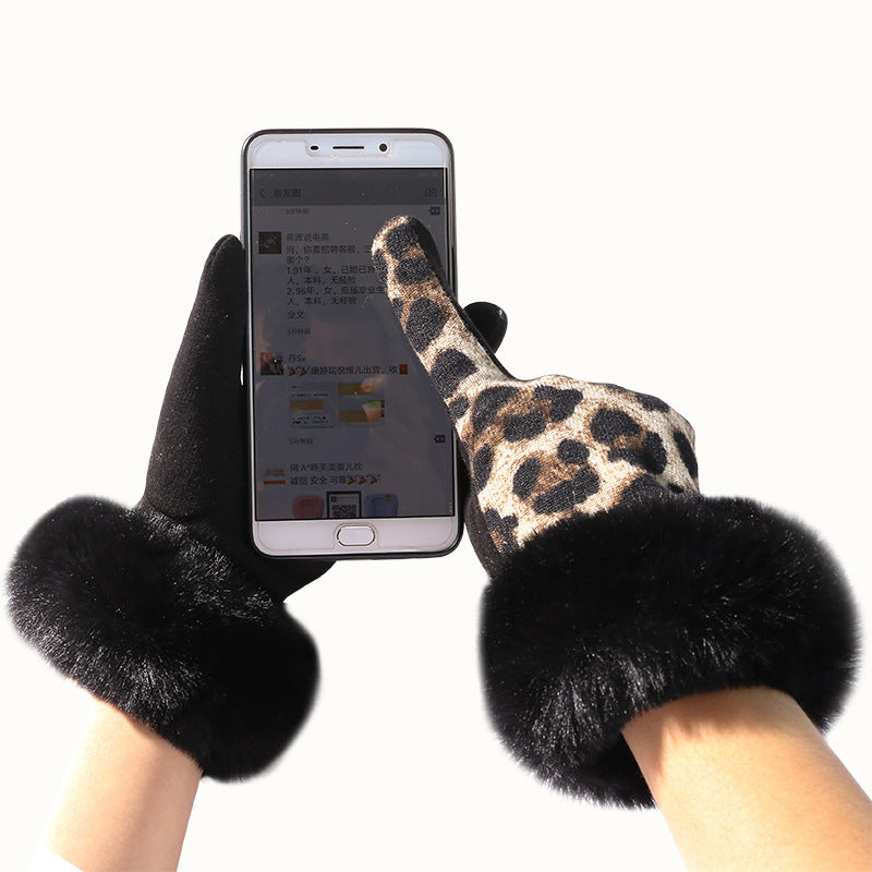Women's Touch Screen Gloves Are Stylish And Warm