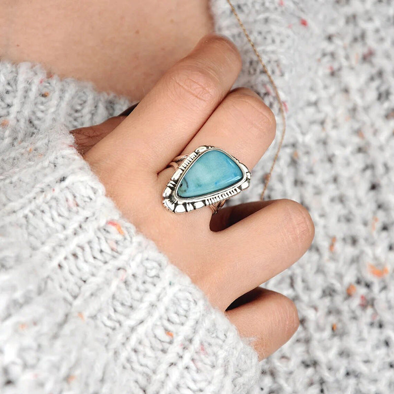 Vintage-style Marble Irregular Triangular Geometric Ring