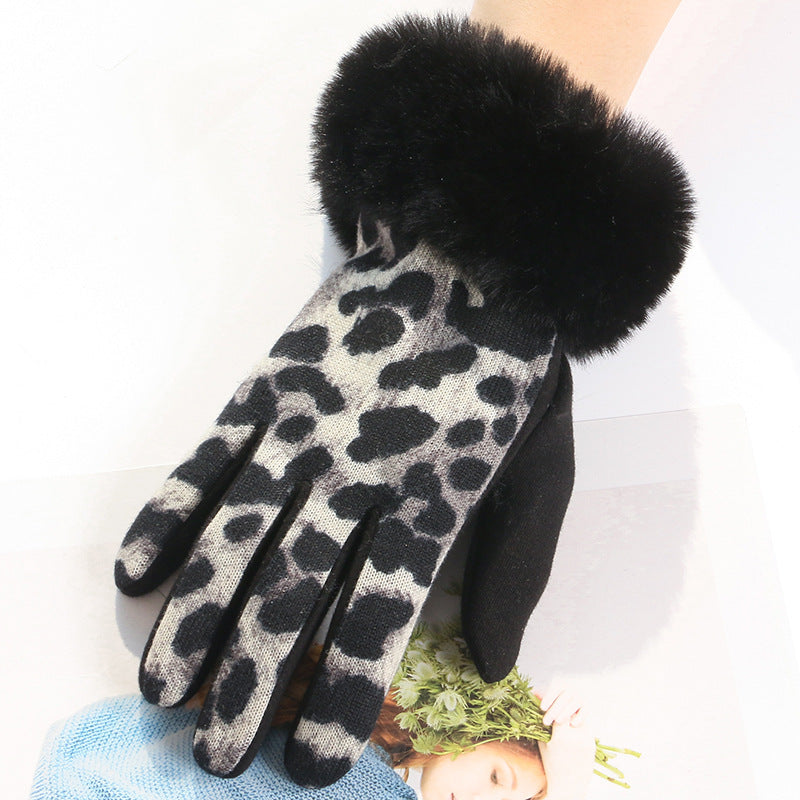 Women's Touch Screen Gloves Are Stylish And Warm
