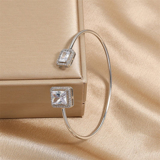 Women's Simple Bracelet Bracelet High-grade Water Drop Inlaid Women's Square Diamond