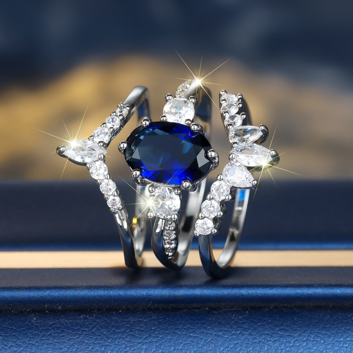 Platinum Egg-shaped Sapphire Blue Diamond Water Drop Shining Three-piece Unique Ring
