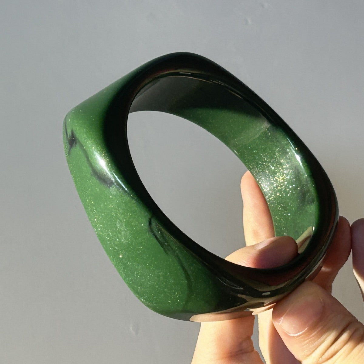 European And American Geometric Blooming Resin Curved Bracelet