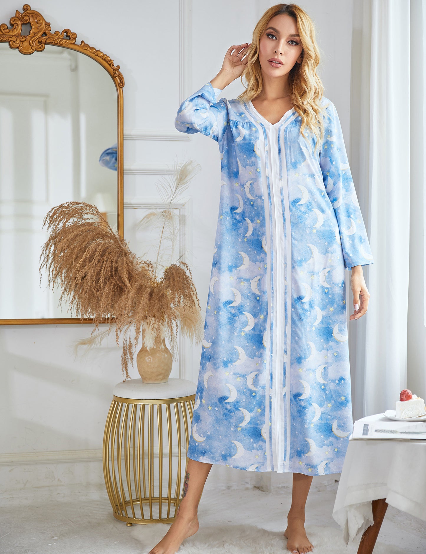 European And American Ladies Homewear Pajamas Long-sleeved Printed Home Pullover Leisure Split Nightdress