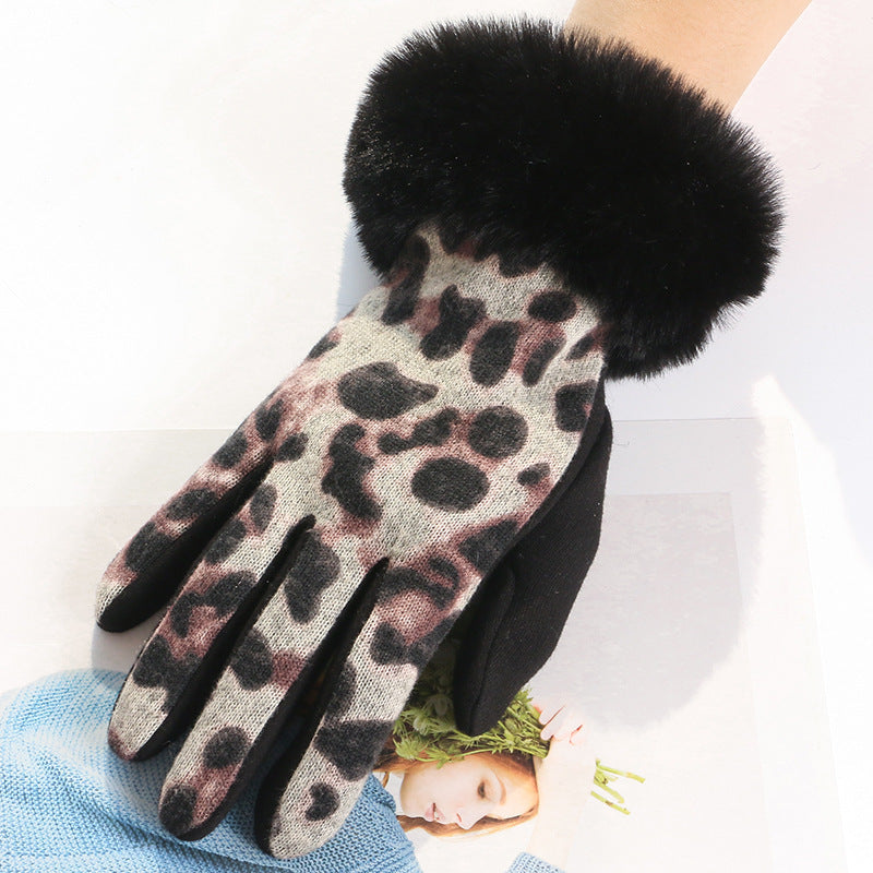 Women's Touch Screen Gloves Are Stylish And Warm